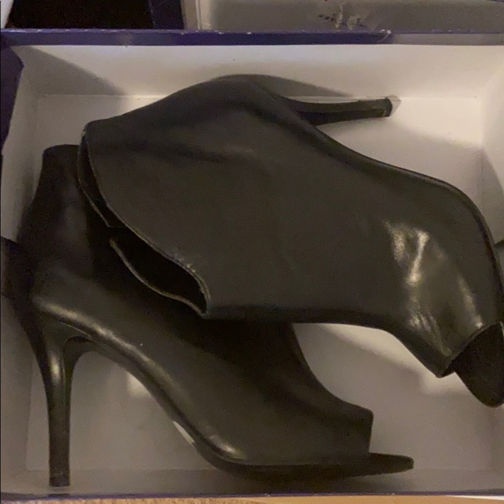 Shoe